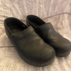 Sanita - black pro clogs